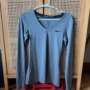 Nike Women's Long Sleeve Top in Gray